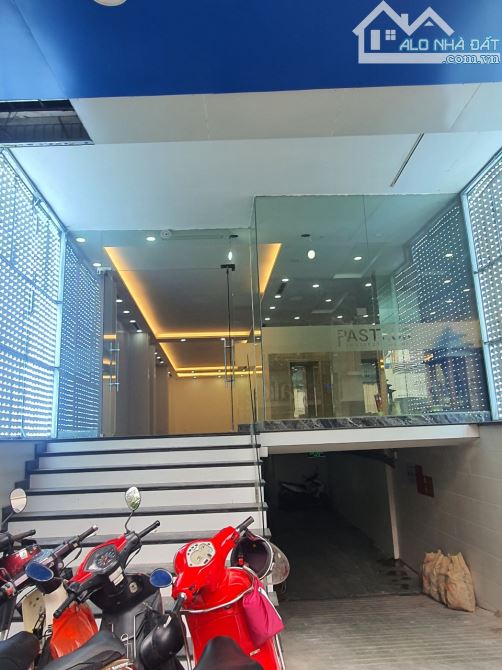 Cho thuê văn phòng 100 m2 giá 25 triệu tại 141 Bà Triệu, Quận Hai Bà Trưng - 4