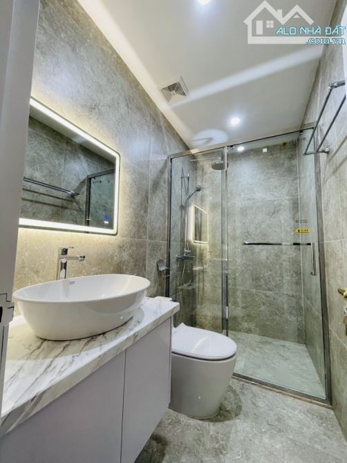 ÔTÔ DỪNG  ĐỖ,NGÕ THÔNG, THANG MÁY, NỘI THẤT SỊN NHẬP KHẨU TIỀN TỶ, 60M2X5T, 15 TỶ - 4