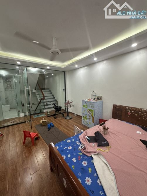 NHÀ ĐẸP KIM GIANG-PHÂN LÔ-FULL NỘI THẤT-Ô TÔ QUA NHÀ-36M2-6 TẦNG-10,5 TỶ - 4