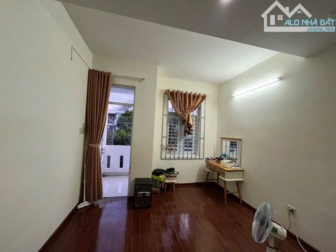 🔥🌸 Cần bán nhà 3 tầng Đường 8B, Hà Quang 2, Phước Hải, TP Nha Trang đối diện công viên - 4