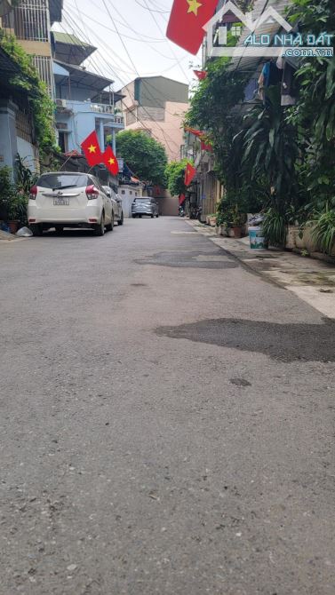 NHÀ PHÂN LÔ KIM GIANG-NGÕ Ô TÔ TRÁNH-Ô TÔ VÀO NHÀ-KINH DOANH VĂN PHÒNG-84M2-5 TẦNG-29,8 TỶ - 4