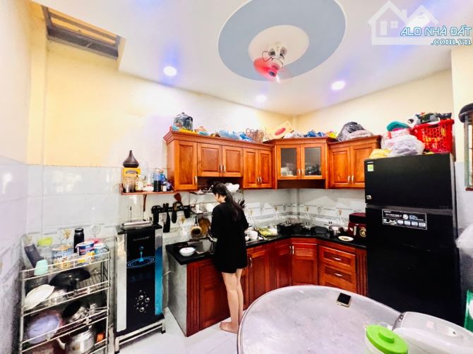 Bán Nhà Mt nhựa 7 tầng, 8x20m Trung Mỹ Tây, Quận 12, thuê hơn 1ty.năm - 4