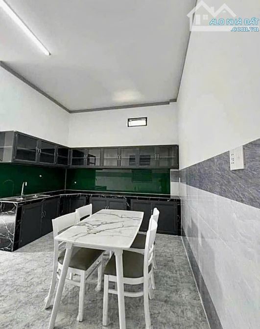 Ra gấp căn nhà cấp 4 ở Bà Điểm , Hóc Môn , Giá 820 Triệu  DT 84m2 - 4