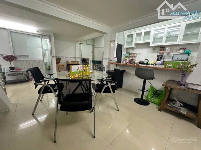 BÁN NHÀ RIÊNG - DT: 6.5 x 25M( NỞ HẬU) TỔNG 200M - PHẠM HỮU LẦU - QUẬN 7, GIÁ 10.9 TỶ - 4
