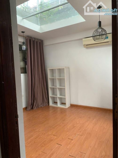 Cho thuê nhà nguyên căn ngõ 360 Xã Đàn, 50m2, 4 tầng, 4 ngủ, 13.5 Triệu KD online, ở gđ - 4