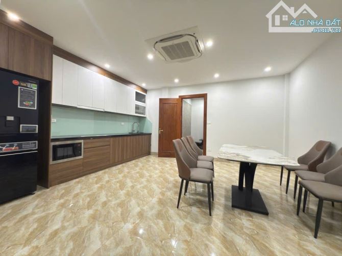 Bán nhà 5 tầng thang máy mặt ngõ phố Thụy Khuê, Tây Hồ, ô tô lùi cửa, ngõ nông, 40m, 11.5 - 4