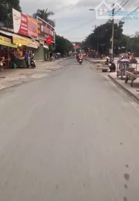 MUA ĐẤT CÁCH TRƯỜNG HỌC HOÀ PHÚ 20M XÃ PHÚ CHÁNH THỊ XÃ TÂN UYÊN BÌNH DƯƠNG - 4