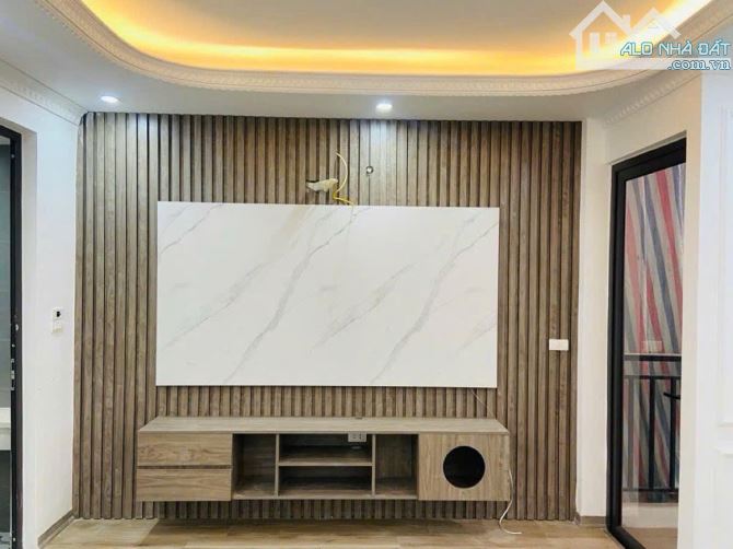 BÁN NHÀ TRỌ TRIỀU KHÚC , 6 TẦNG THANG MÁY , DOANH THU 560TR/NĂM. GIÁ CHỈ HƠN 9 TỶ. - 4