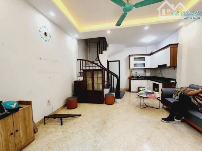 💥💥💥Nhà mới phố Hoàng Mai 5 tầng 35m2 giá 7 tỷ - 4