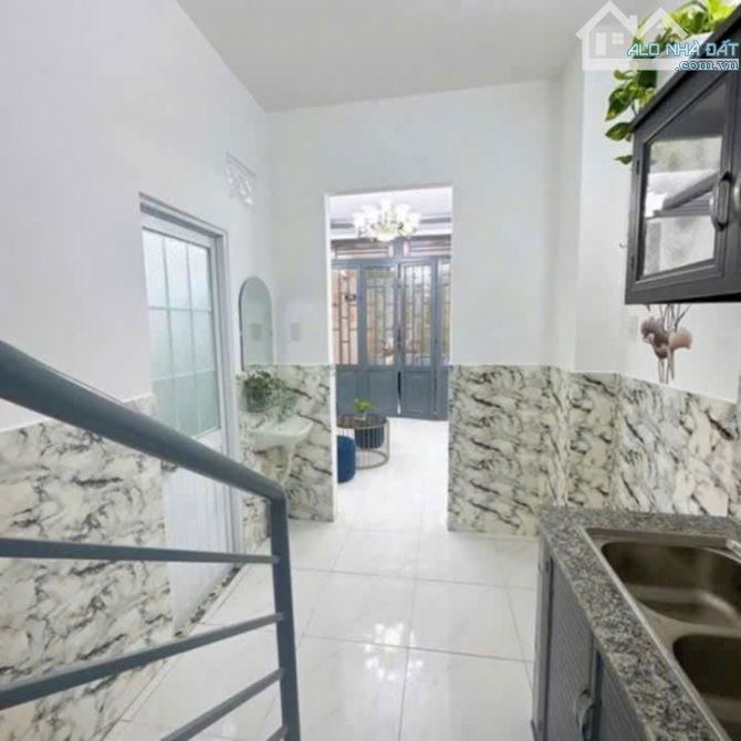 Nhà Mới 1 Lầu 4 x 8m , 2 Phòng Ngủ, Full Nội Thất. Đường Xe Hơi Tới Nhà. Sổ Hồng Sẵn - 4