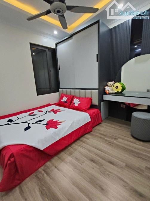 BÁN NHÀ ĐẸP DÂN XÂY_ VŨ ĐỨC THẬN 42M, 3T GIÁ NHỈNH 5 TỶ, FUll NỘI THẤT.   📍Vị trí đẹp - 4