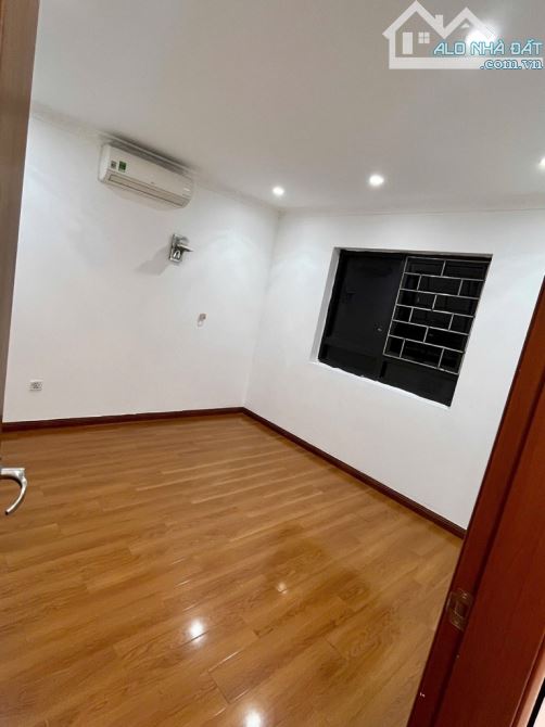 Bán căn hộ Hateco Yên Sở Hoàng Mai – 2 ngủ +1, 2 WC, full nội thất, 77/81m², giá 4.1 tỷ - 4