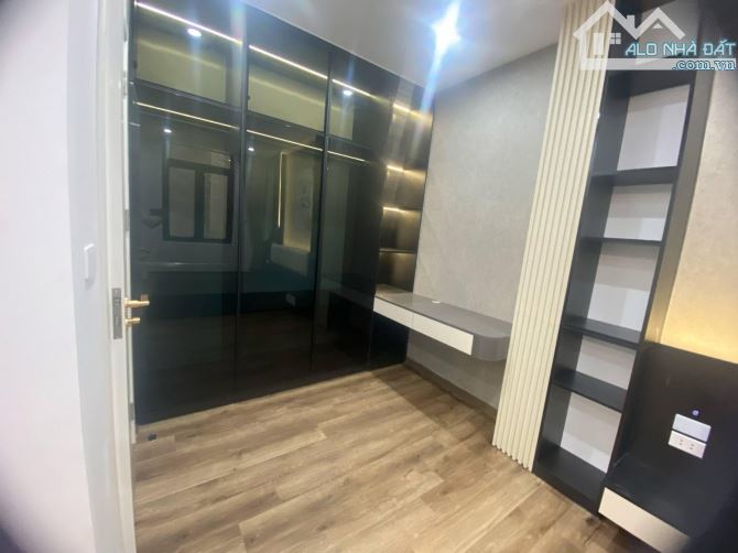 DUY NHẤT 1 CĂN - NHÀ ĐẸP PHỐ MINH KHAI - NGÕ RỘNG - FULL NỘI THẤT - XE 3 GÁC CHẠY VÈO VÈO - 4