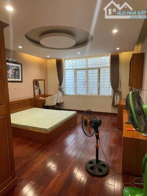 CHO THUÊ NHÀ 4 TẦNG NGUYỄN VĂN LỘC GIÁ 27 TRIỆU, KINH DOANH VP - 4
