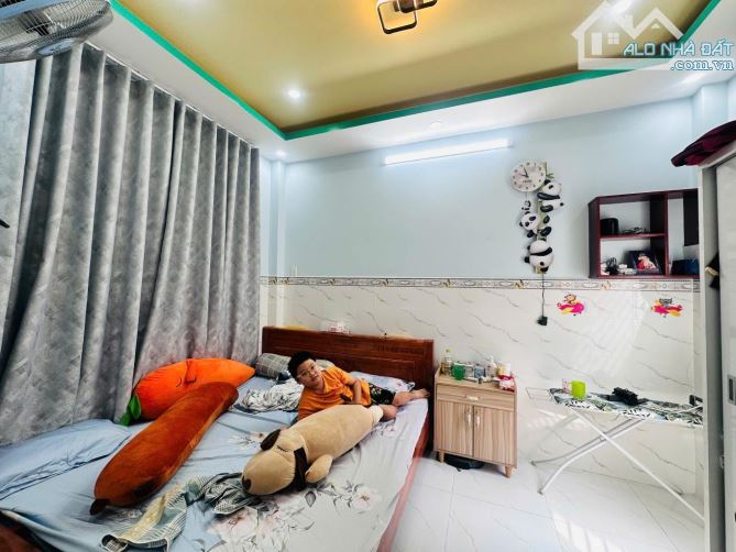 NHỈNH 4 T.Ỷ - 36M2 - HẺM XE HƠI THÔNG - PHAN HUY ÍCH, PHƯỜNG 12, GÒ VẤP. - 4