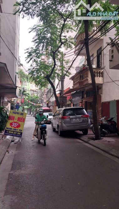 Bán nhà mặt ngõ Nguyễn Chánh, kinh doanh, ô tô tránh, vìa hè rộng, nhà đẹp - 4