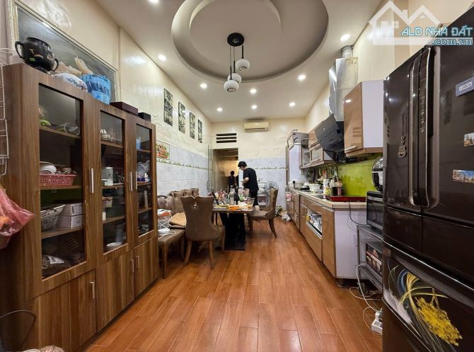 Bán nhà mặt ngõ Phùng Chí Kiên, ô tô đỗ cửa vào nhà, tiện ích đỉnh, nhà dân xây chắc nịch - 4