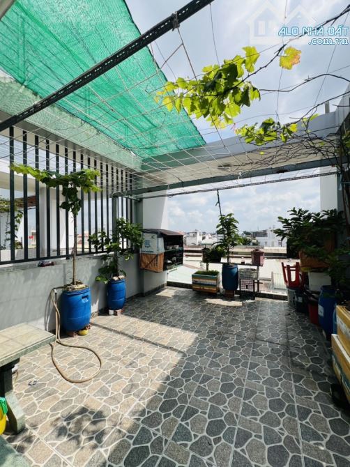 NGAY HƯƠNG LỘ 2 - BÌNH TÂN - HẺM XE TẢI - 64M2 - 4 TẬNG - TẶNG FULL NỘI THẤT - 6 TỶ TL - 4
