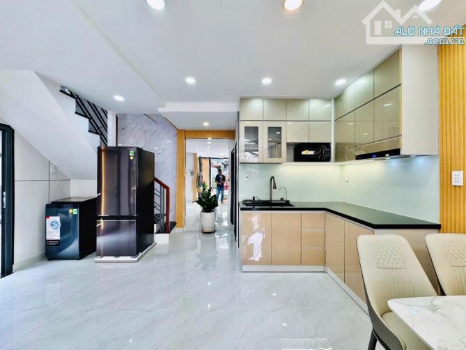 XE HƠI ĐẬU CỬA NHÀ - DUY TÂN - P15 PHÚ NHUẬN MẶT - TIỀN 8M - GIÁ CHỈ 5.68 TỶ - 4