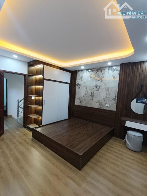 Lĩnh Nam – Vĩnh Hưng – Đông Thiên - NGÕ THÔNG - LÔ GÓC 3 THOÁNG - Ở LÀ SƯỚNG - 4