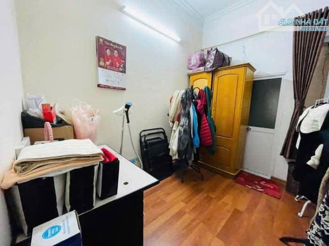 Bán nhà Lạc Long Quân Cầu Giấy Sổ 44/55 4 tầng giá nhỉnh 9,3 tỷ - 4