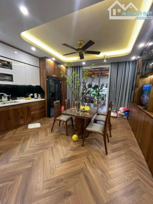 Mặt phố Phùng Hưng gần phố Phan Đình Phùng, 202m2, 5 tầng, mt 10m, 139 tỷ cực VIP - 4