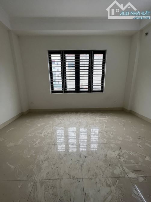 NHỈNH 5 TỶ - TẢ THANH OAI - THANH TRÌ, NHÀ MỚI 7 PHÒNG, MẶT TIỀN KHỦNG, VỊ TRÍ ĐẸP! - 5