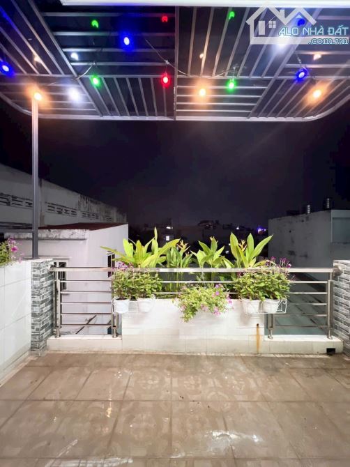 4❌11M, HẺM Ô TÔ 5M THÔNG, THỐNG NHẤT, NHÀ 3 TẦNG, THỐNG NHẤT, GV, NHỈNH 4 TỶ - 5