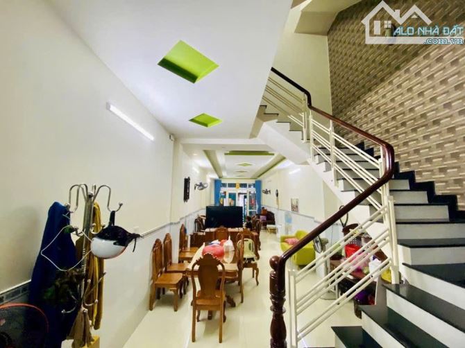 KHU CHỢ PHẠM VĂN BẠCH, TÂN BÌNH-99.5M2-3TẦNG-Ô TÔ 4 CHỖ ĐỔ CỬA-NHỈNH 7TỶ TL - 5
