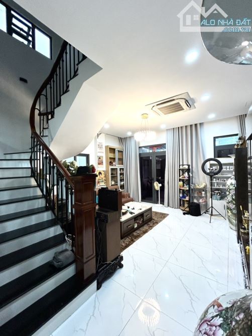 NHÀ 2 MẶT TIỀN NGANG 7.2M X16M ,ĐƯỜNG XE HƠI THÔNG LÊ VĂN LƯƠNG ,QUẬN 7 - 5