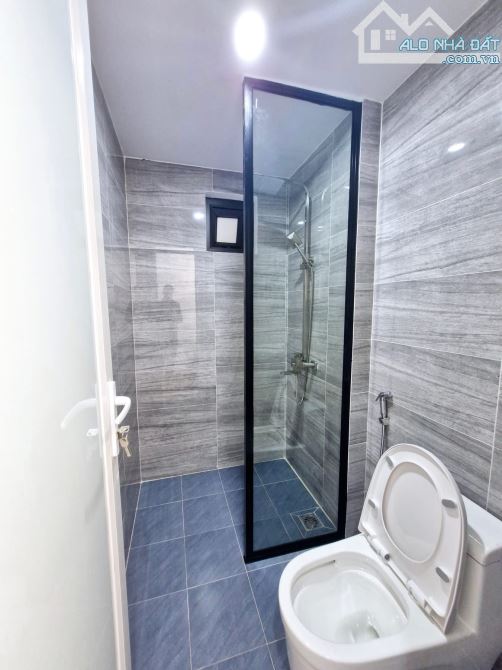 7,59 tỷ dt 40m 5t 6mMT sở hữu nhà minh khai,lô góc,xây mới,gần phố,tt hai bà trưng  - Nằm - 5