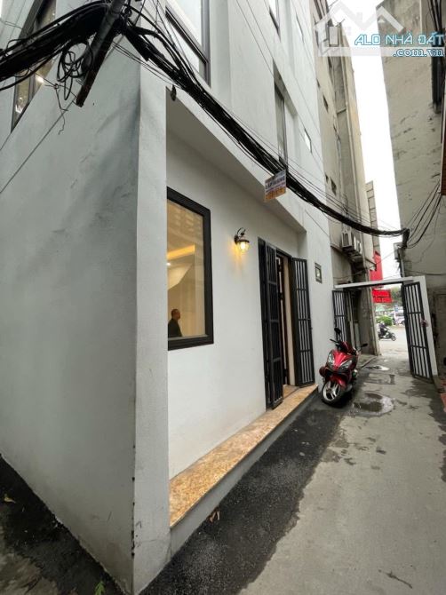 Láng - 1 nhà ra phố, nhà mới kính coong - 62m*5T - 12 Tỷ - Không đăng ảo - 5