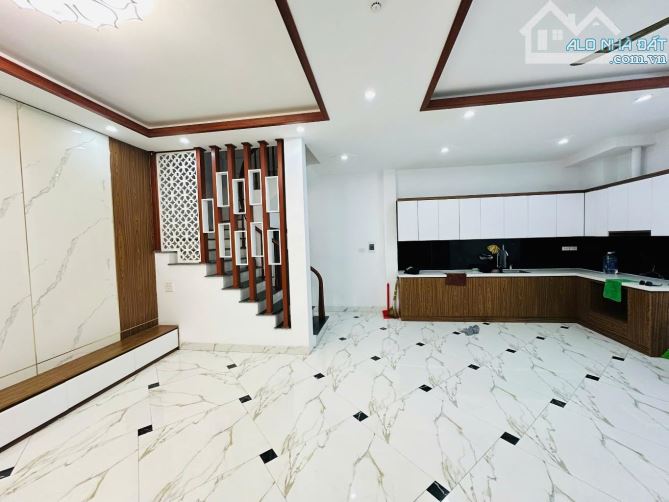 MẶT NGÕ THÔNG – BUÔN BÁN NHỎ - TRUNG TÂM HAI BÀ TRƯNG - 5
