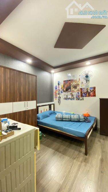 Bán nhà 5 tầng (4 x 11m) hẻm 1 sẹc Âu Dương Lân P3, Q8 tặng nội thất - 5