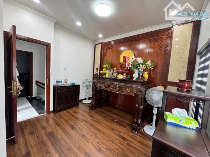 NHÀ NGỘP BANK 8TY , NGAY TRUNG TÂM QUẬN 1- 20TY - 5