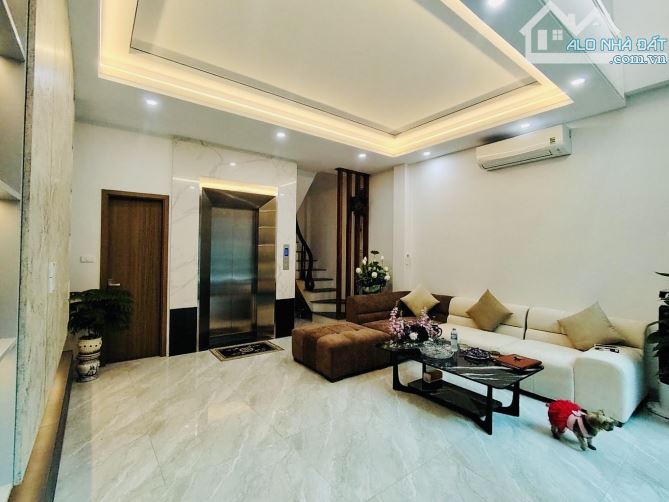 Bán Nhà Dân BỒ ĐỀ!! GẦN CẦU CHƯƠNG DƯƠNG - Mt HƠN 5m - 7 Tầng Thang Máy - 5