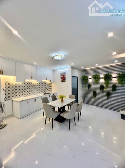 Nhà góc siêu đẹp hẻm xe hơi 2 tầng 3x13m nở hậu 5.5m. Full nội thất. Phú Xuân NB - 5