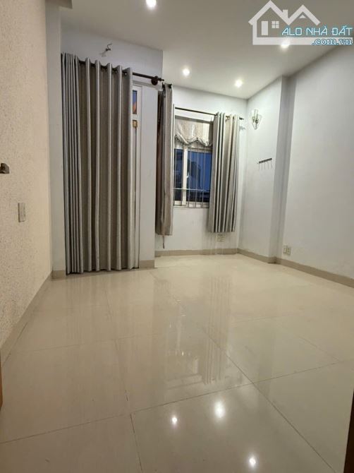 CHO THUÊ NHÀ MẶT TIỀN KINH DOANH, DT 38M2 5 TẦNG 5PN. GIÁ 18TR/TH - 5