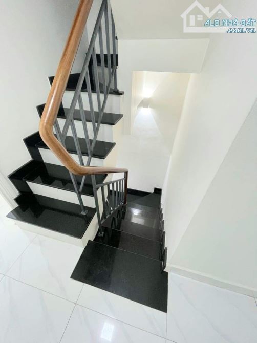 Nhà full nội thất Nguyễn Tiểu La, 3 Lầu ST, 3PN 3WC, 3.2x10m, 15 Triệu - 5