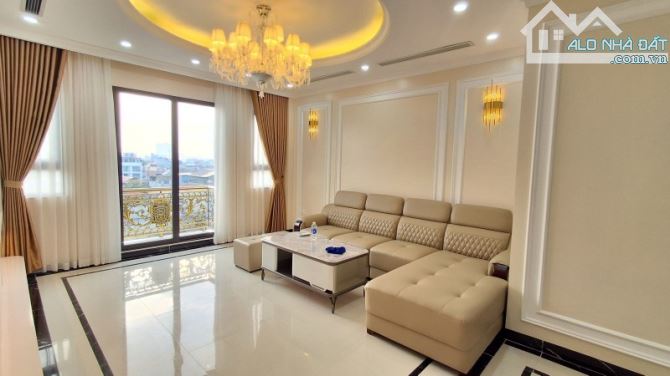 Nhanh Tay , Nhanh Tay . Ô Tô Tránh Nhau Trước Nhà 150m2 mà Giá Chỉ 19 Tỷ - 5