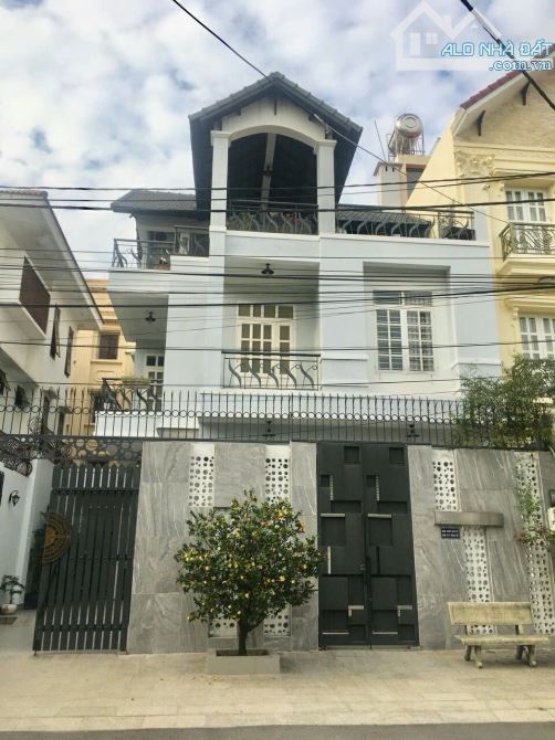 BÁN NHÀ đường NGUYỄN VĂN HƯỞNG 10mx16m 3 tầng GIÁ 37,5 TỶ thương lượng. - 5