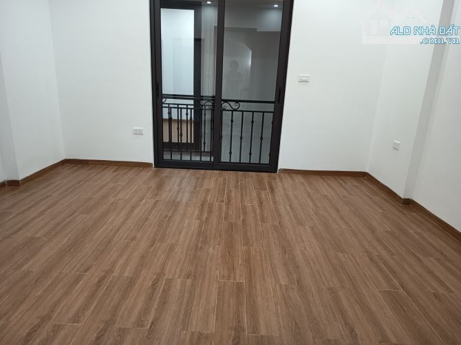 BÁN NHÀ YÊN VĨNH TRUNG TÂM CỦA KIM CHUNG - CẠNH TRẠM XÁ KIM CHUNG - 10 M RA ĐƯỜNG Ô TÔ TRÁ - 5