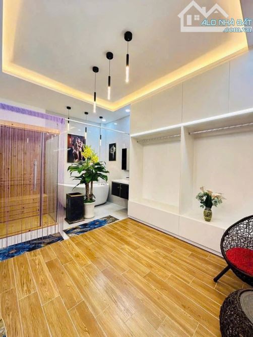 Đi nước ngoài định cư bán gấp nhà ở đường Quang Trung, Tăng Nhơn Phú B, Thủ Đức, giá 3 tỷ - 5