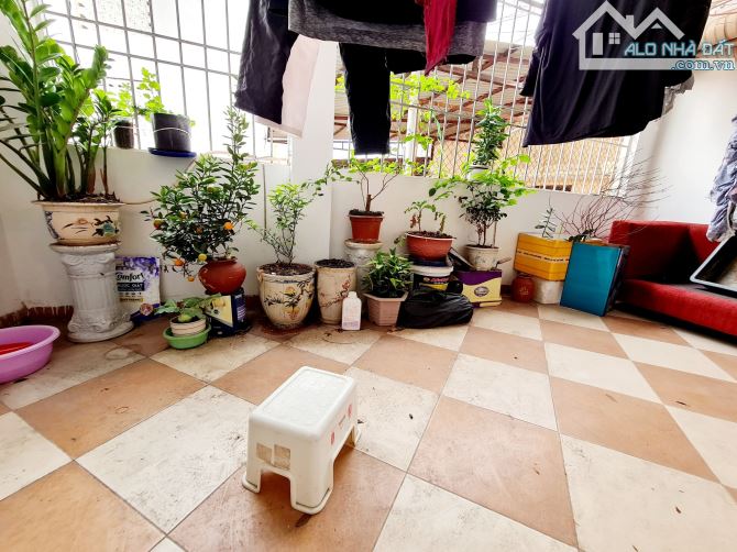 1 nhà ra ô tô, ngõ thông tứ phía, nhà dân xây 5T, DT 36m2m Mt 5m, giá 6,5 tỷ - 5