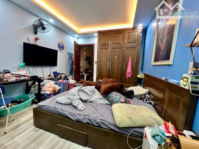 BÁN NHÀ 6 TẦNG CÓ THANG MÁY, PHỐ VĂN CAO, 55M, MT 6M, FULL NỘI THẤT, CHỈ 13 TỶ, GẦN HỒ TÂY - 5