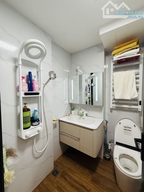 BÁN NHÀ PHỐ THANH NHÀN-  GẦN VÕ THỊ SÁU- VEIW HỒ CÔNG VIÊN- 37m2- 6 TẦNG TM - 11.9TỶ - 5