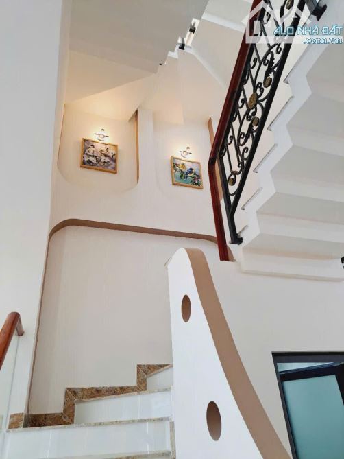 Bán nhà Tỉnh Lộ 10, Bình Tân, 4 tầng mới đẹp, 51m² - 4.1x13 - full nội thất, chỉ nhỉnh 6tỷ - 5