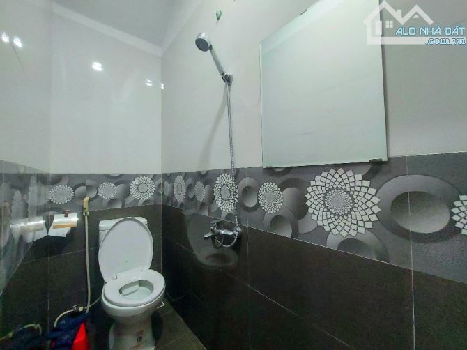 CHỈ HƠN 3 TỶ - NHÀ 2 TẦNG MỚI CỨNG TẠI HÒA CƯỜNG, HẢI CHÂU Vị trí đắc địa - Sát Lê Thanh N - 5
