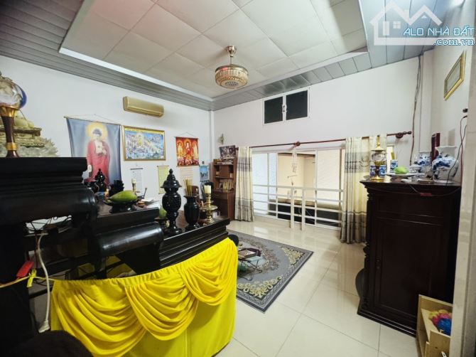 MẶT TIỀN ĐƯỜNG KINH DOANH - QUÁCH HỮU NGHIÊM - GẦN NGUYỄN SƠN - TÂN PHÚ - 2 TẦNG - 125M2 - 5