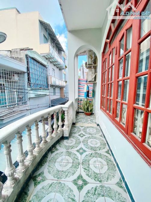 NGAY EMART GÒ VẤP - PHAN HUY ÍCH - 52.5M² - NGANG 5.6M - 2 TẦNG - BTCT - - 5